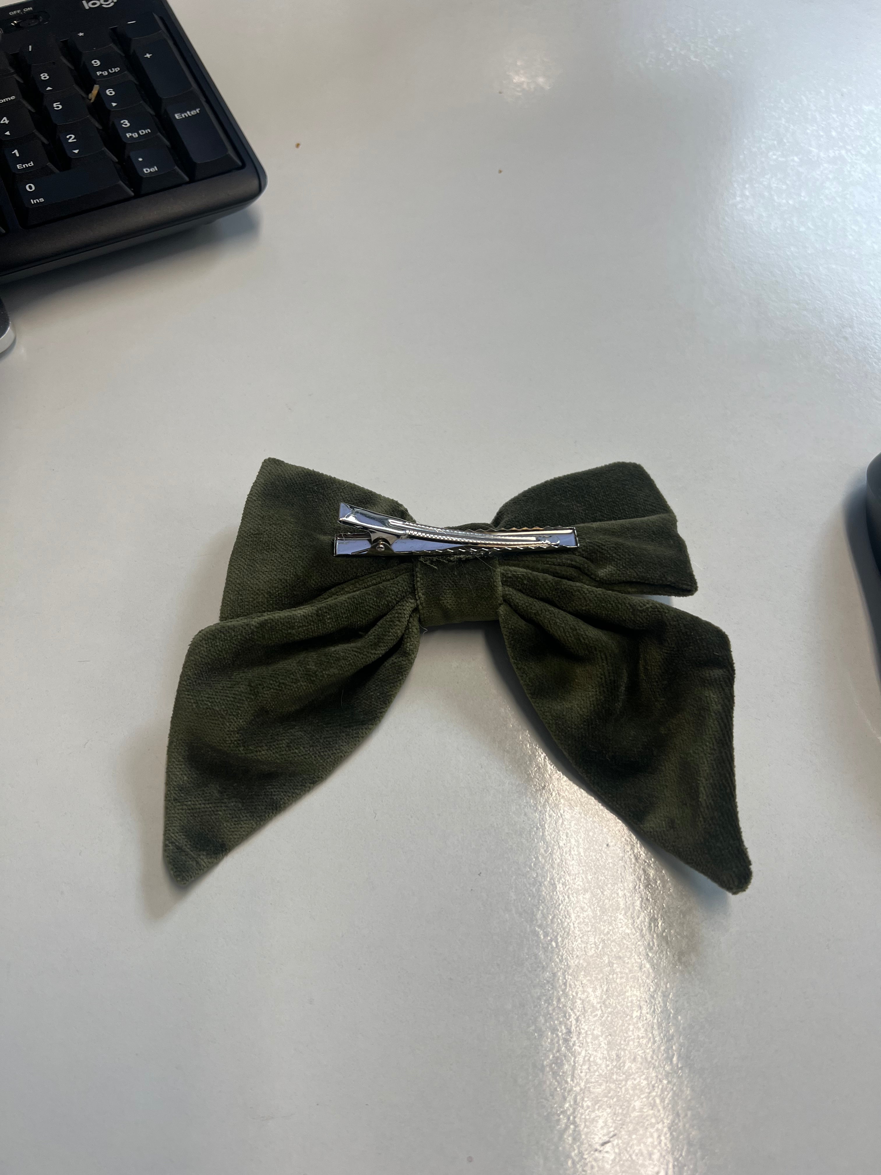 Green Velvet Girl Large Bow Clip
