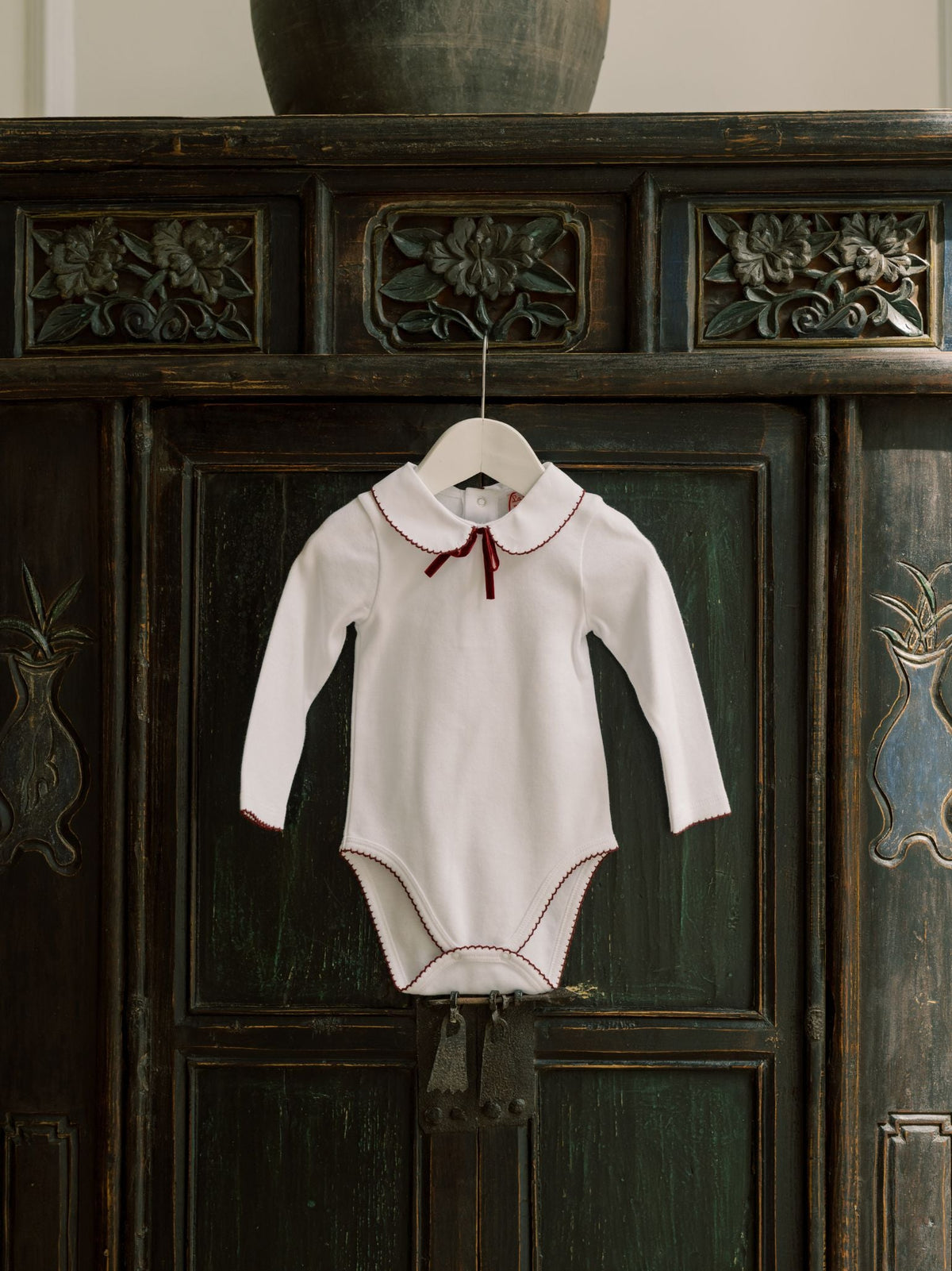 White Lirio Baby Body Vest