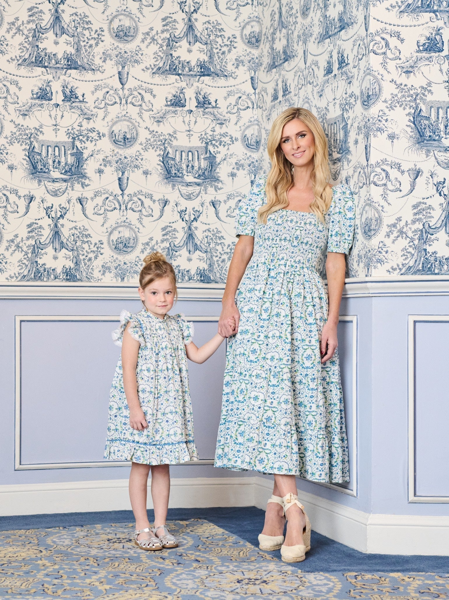 Nicky Hilton x La Coqueta Blue Bow Floral London Women Long Dress