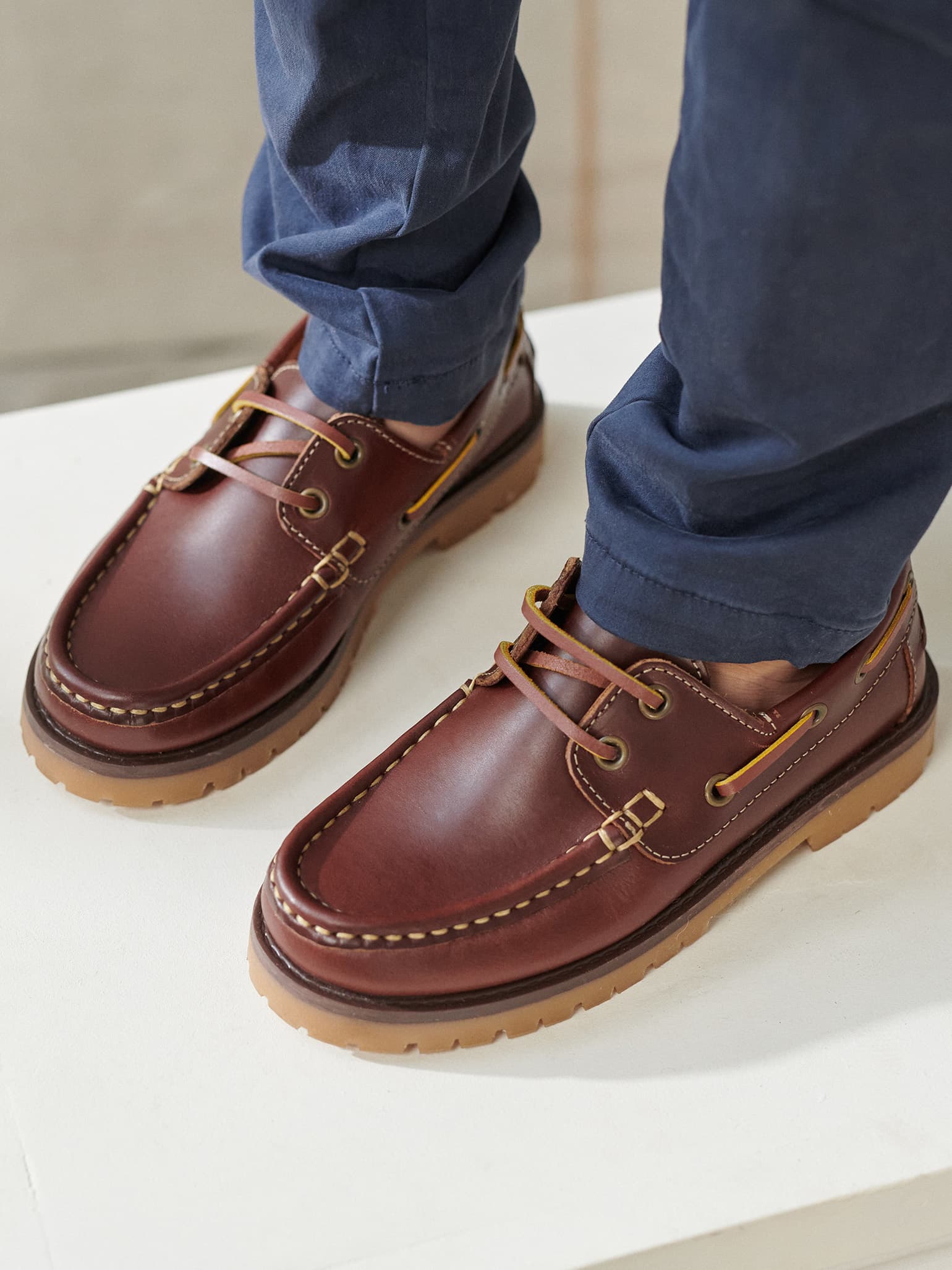 Boys tan boat shoes online