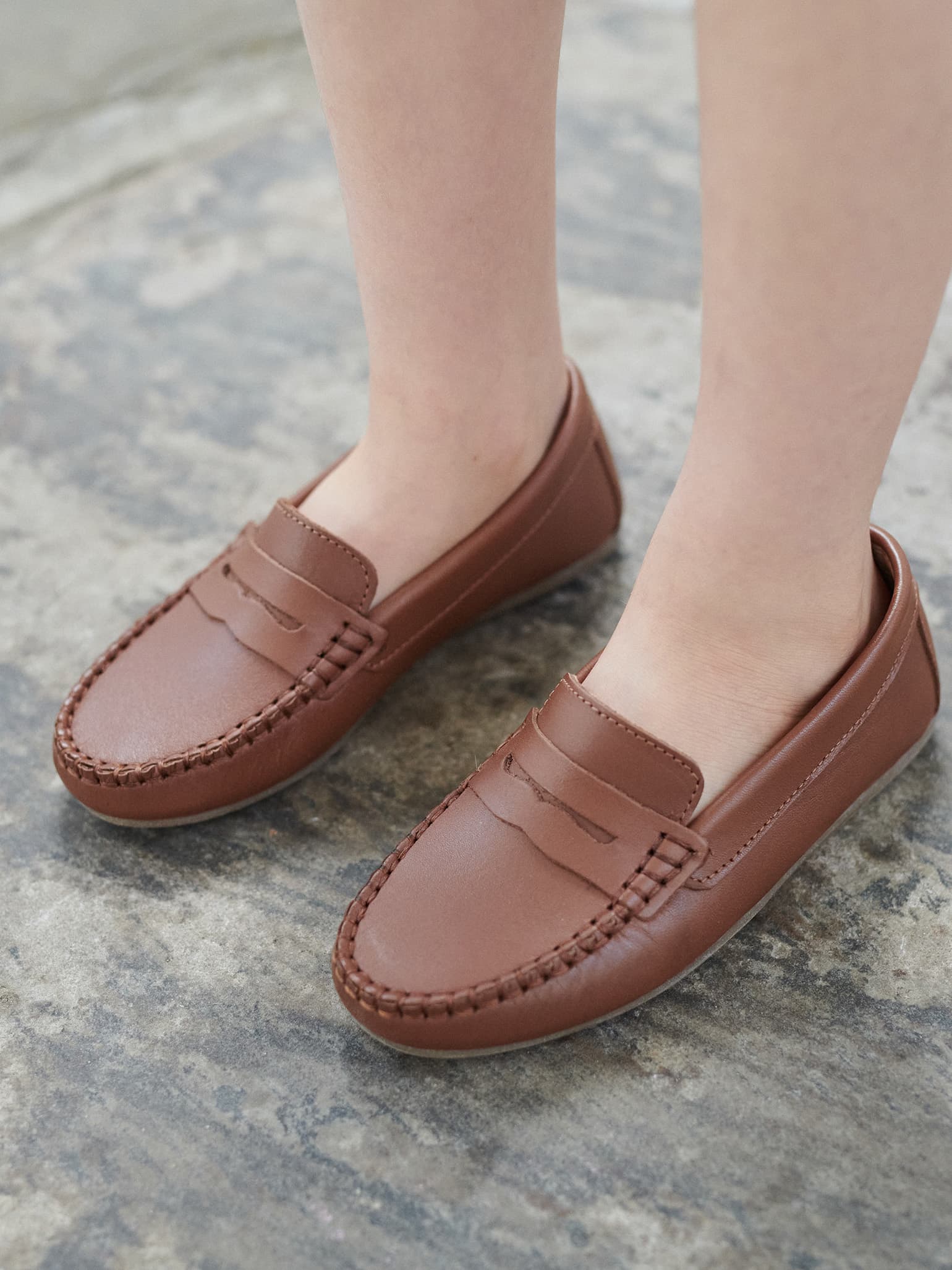 Womens tan shops leather loafers