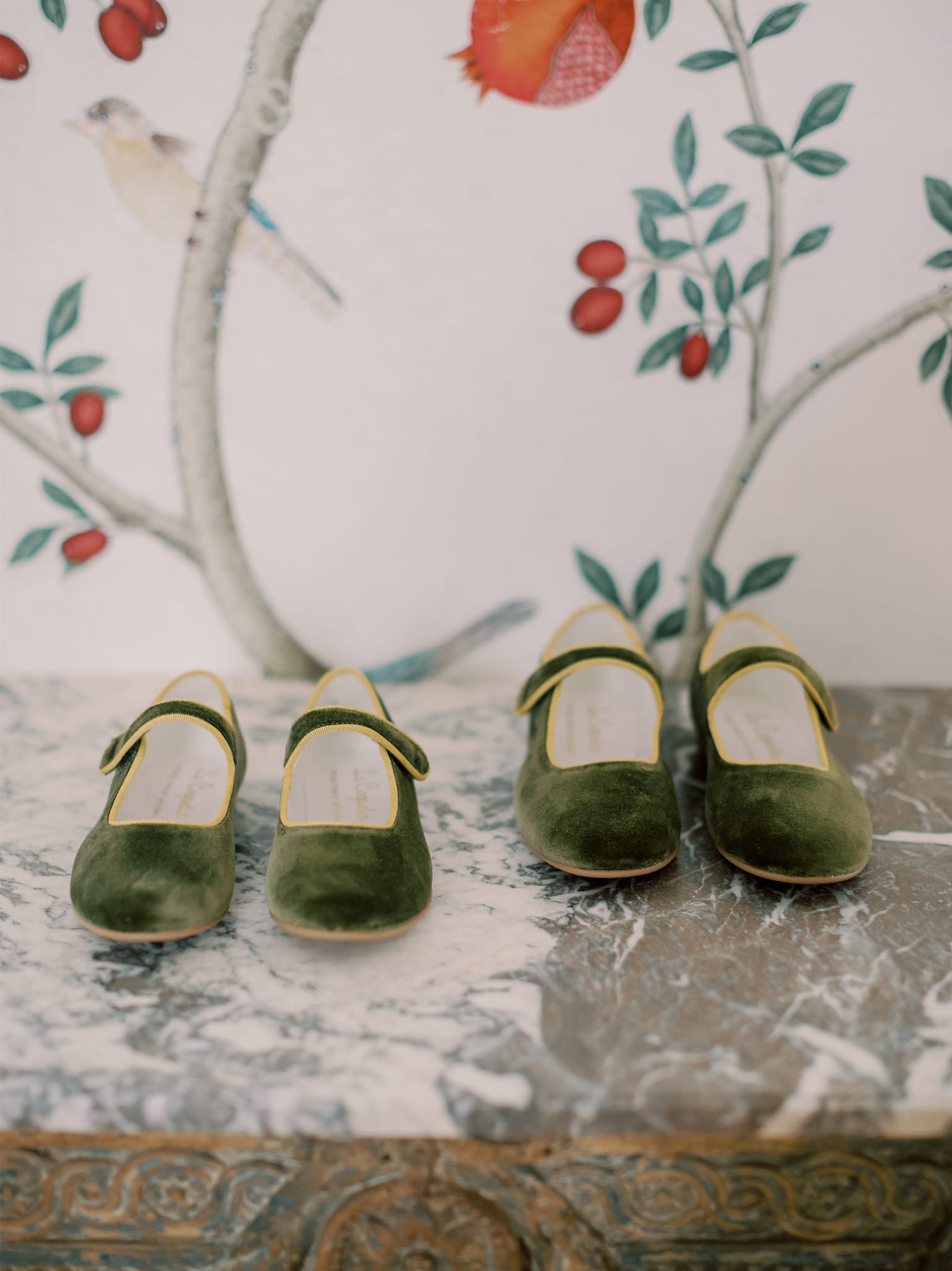 Olive Velvet Girl Mary Jane Shoes – La Coqueta Kids