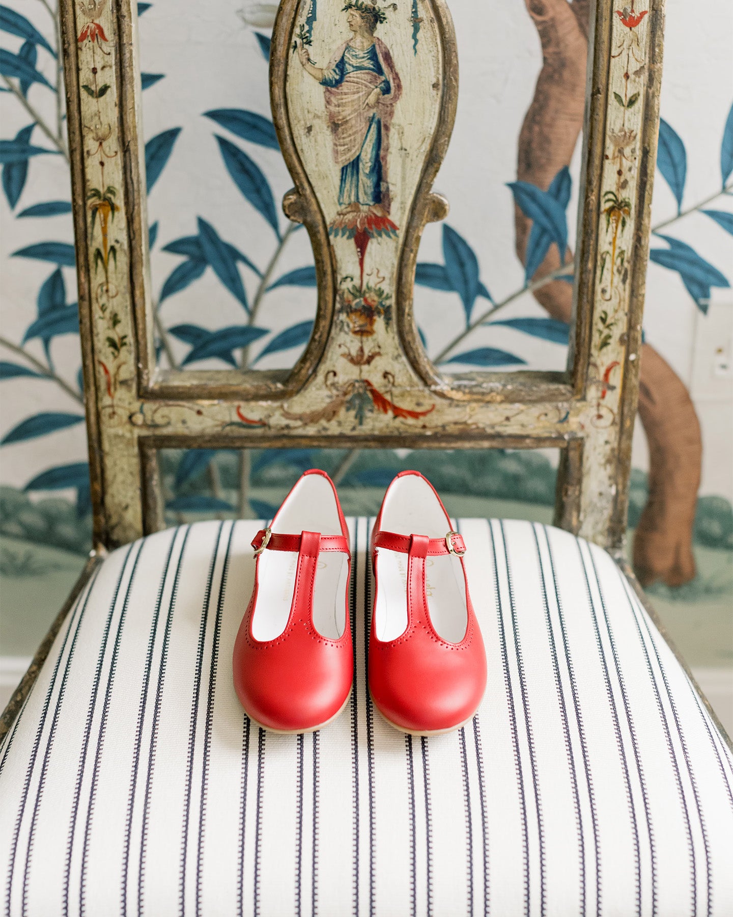 Red Patent Girl Mary Jane Shoes – La Coqueta Kids