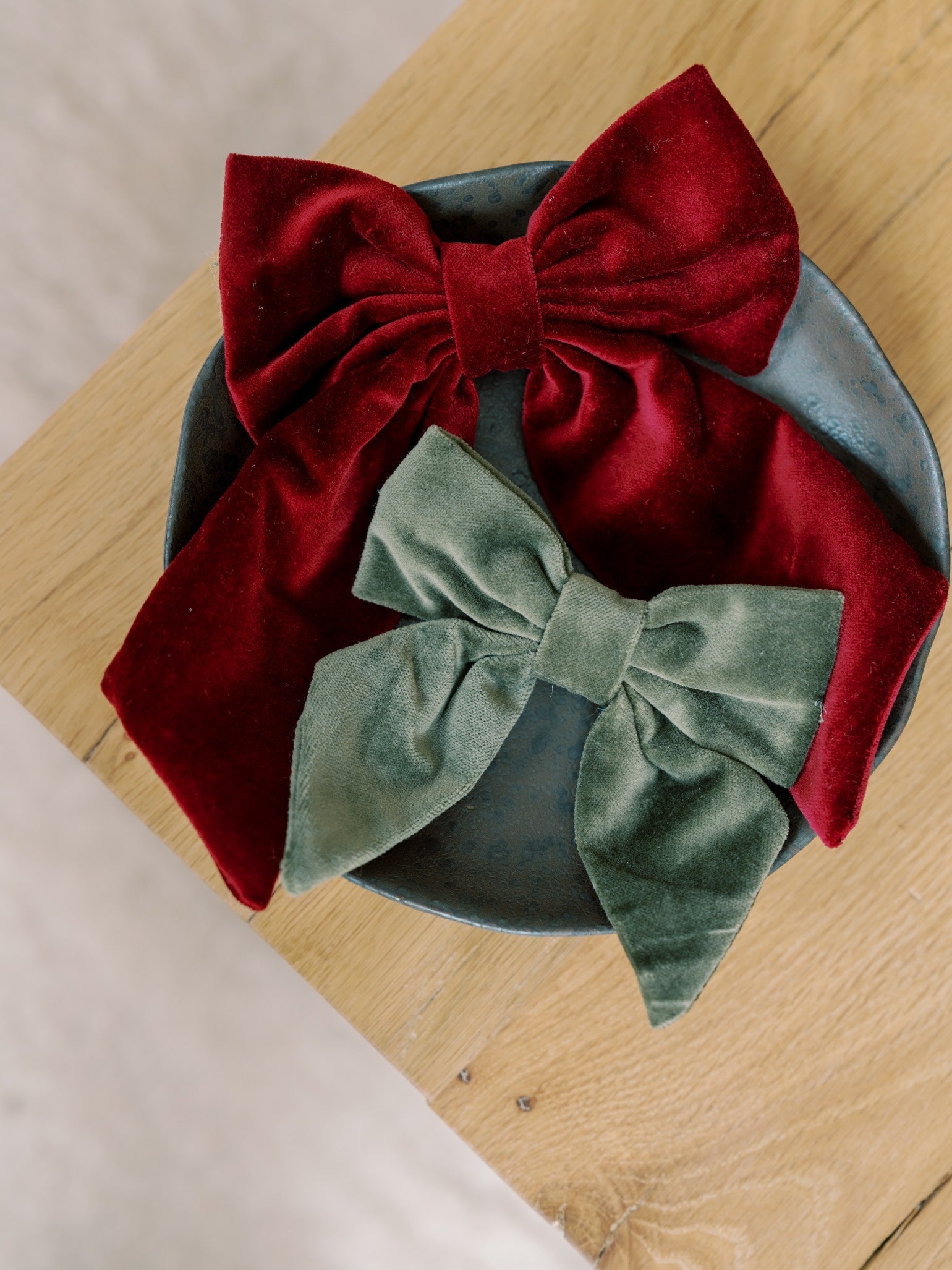 Green Velvet Girl Large Bow Clip