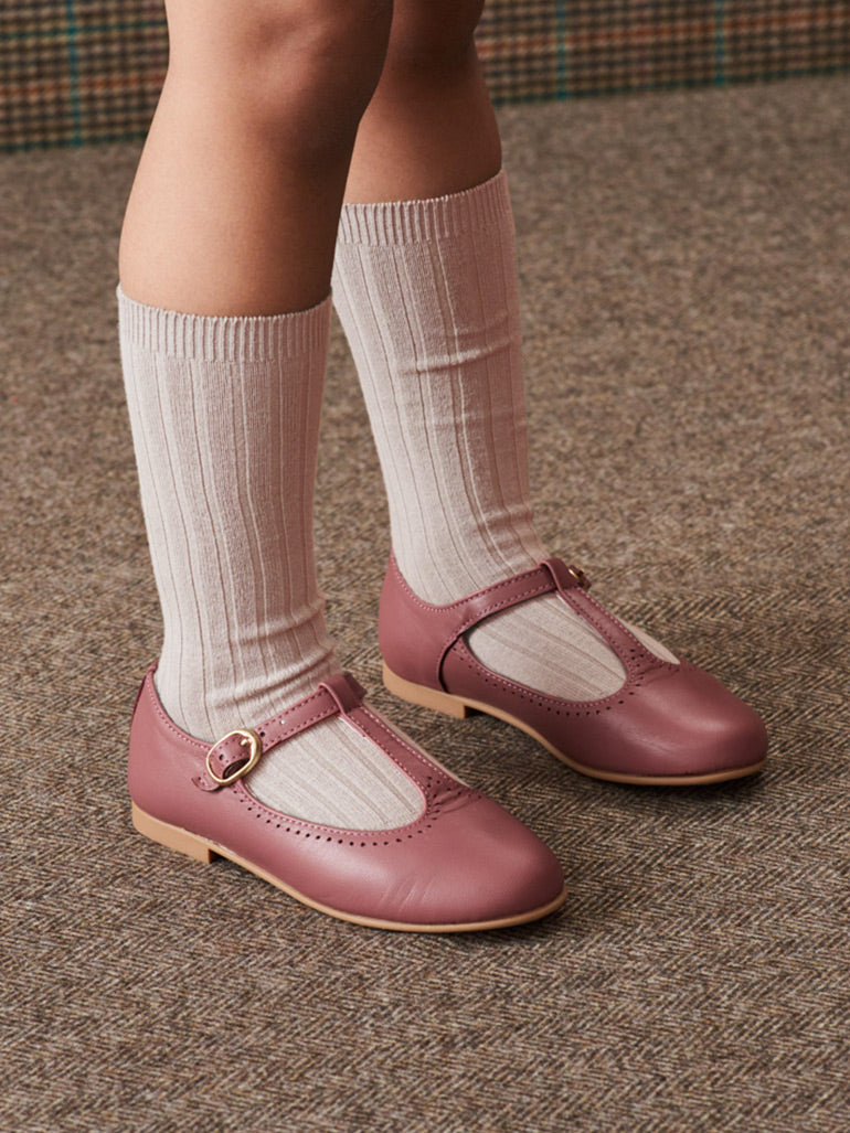 Pale Pink Ribbed Knee High Girl Socks