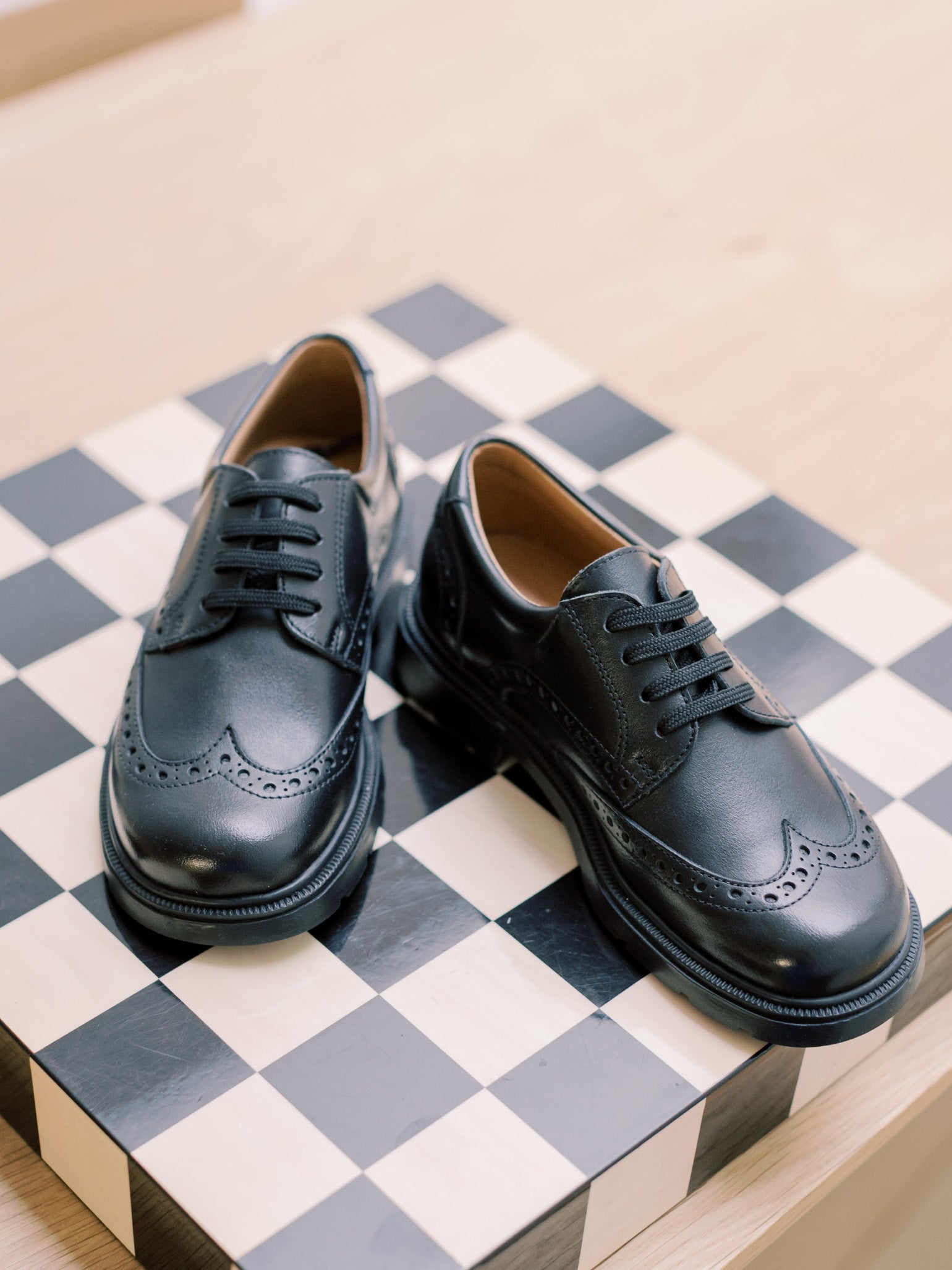Black Leather Lace Up School Shoes – La Coqueta Kids