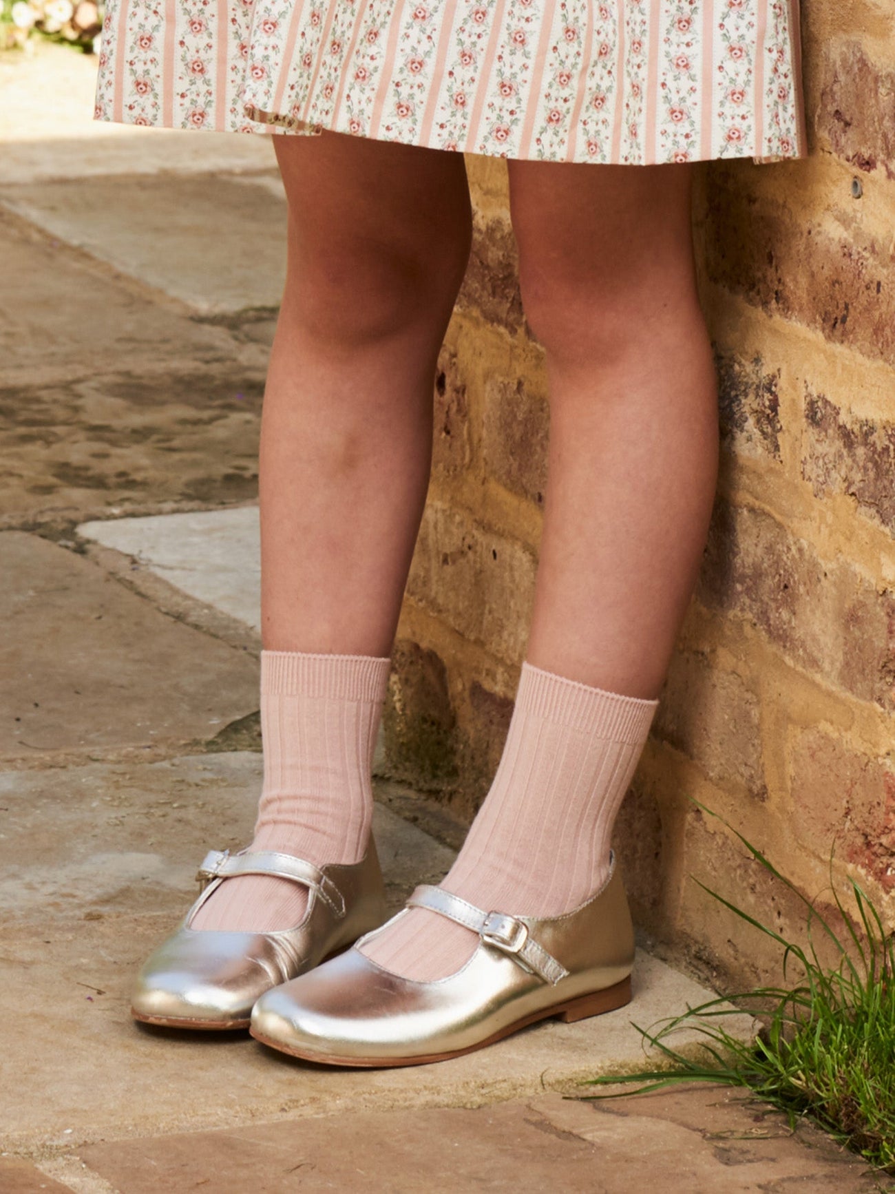 Pale Pink Ribbed Short Girl Socks